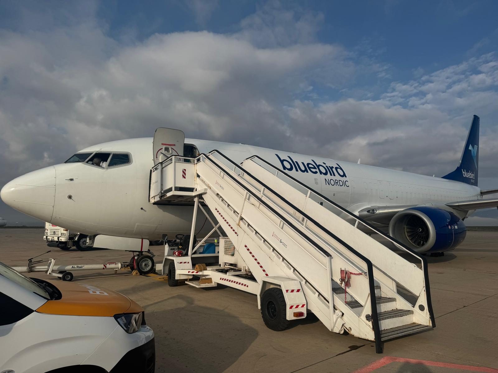 Aircraft on stand with the forward door open